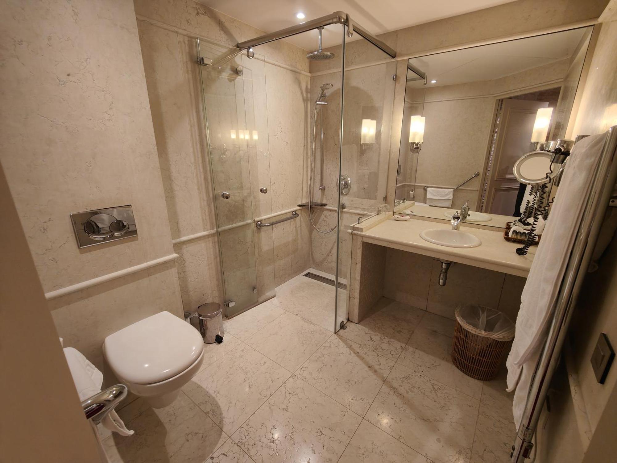 فندق Le Relais Medicis باريس المظهر الخارجي الصورة
